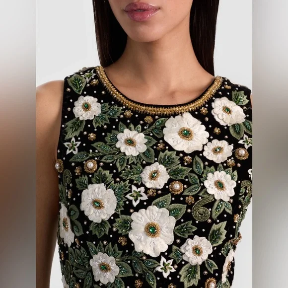 Alice And Olivia New Lindsey Embellished Gown Size 4 $1,995.00 - Picture 4 of 16